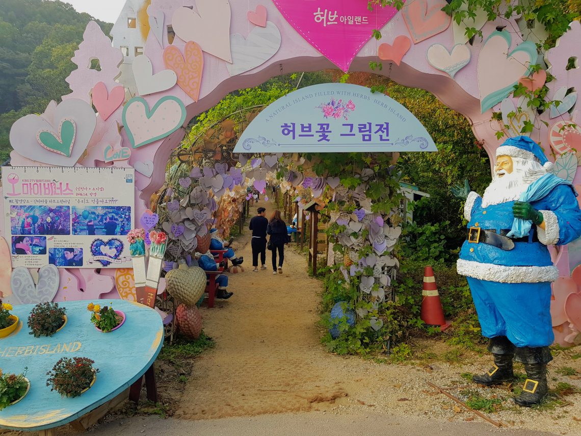 Year Round Christmas Towns 7 Places to Celebrate Christmas All Year